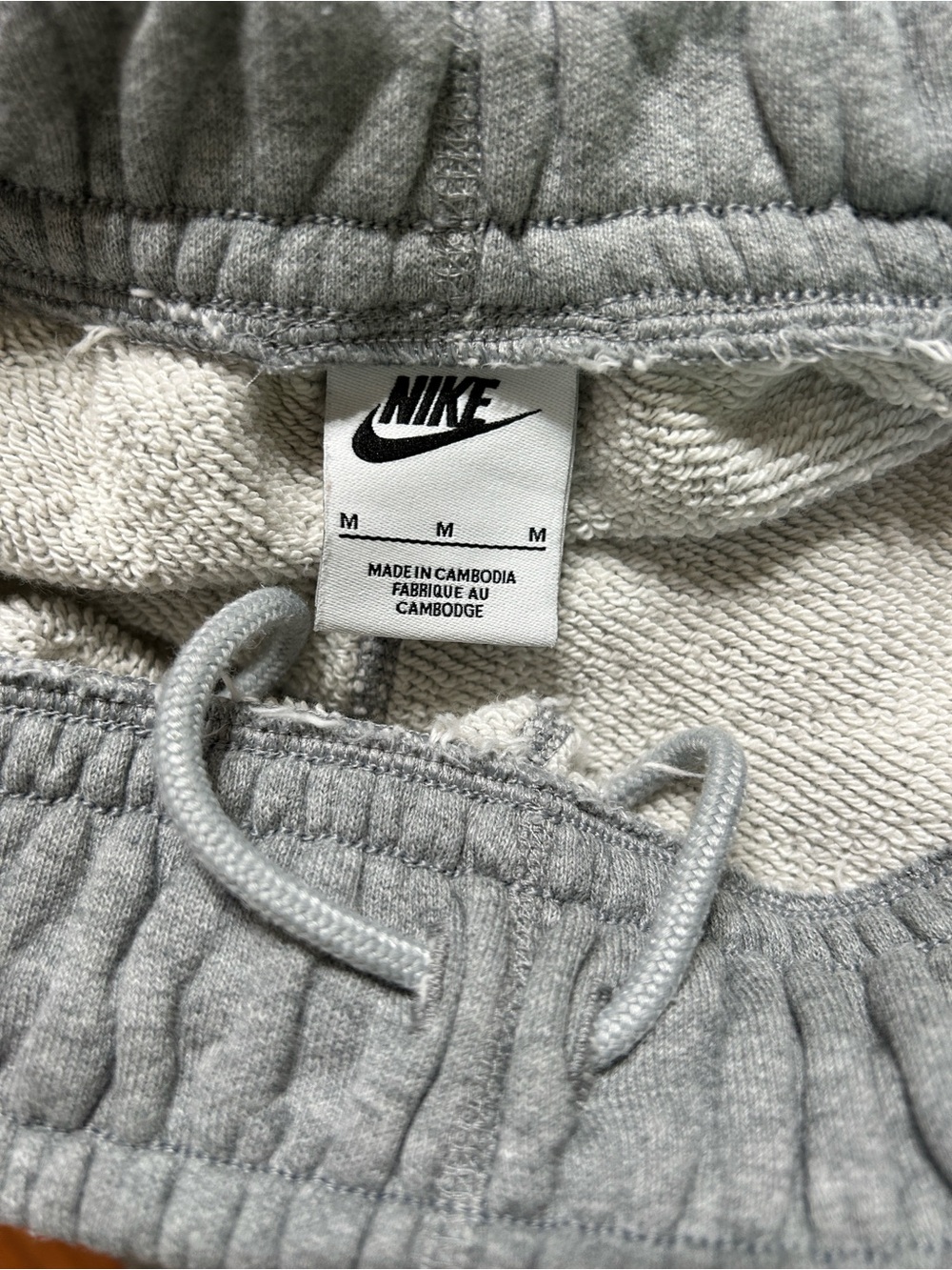 Nike Wide Leg Cargo Crops - Picture 6 of 7